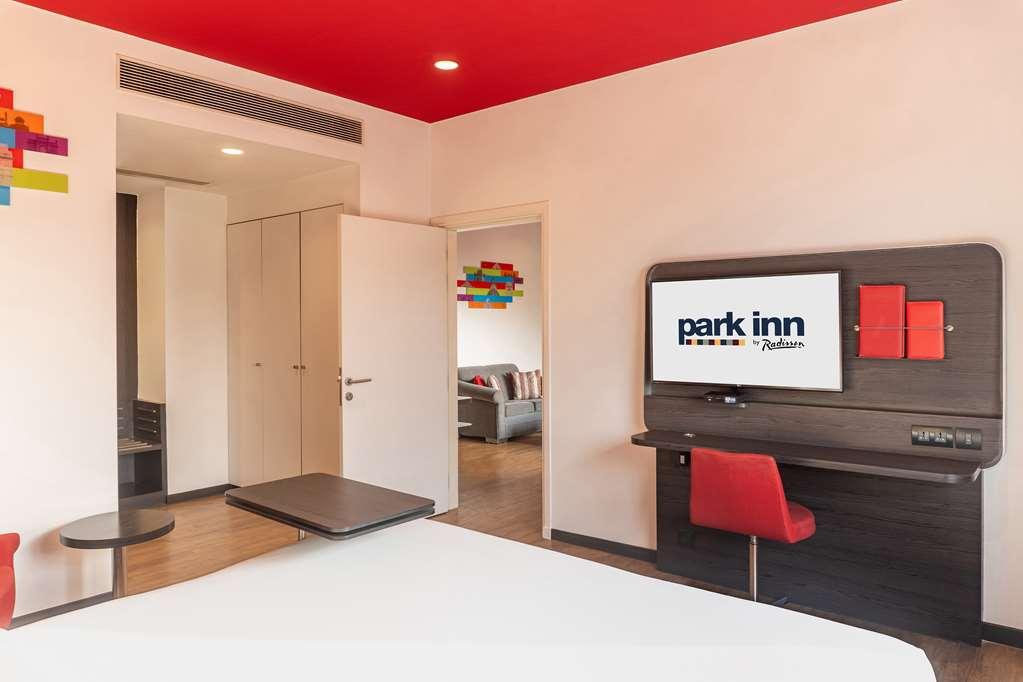Park Inn By Radisson New Delhi Lajpat Nagar Quarto foto