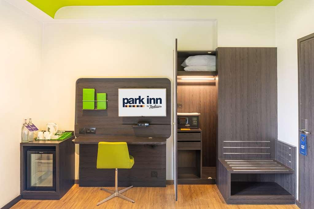 Park Inn By Radisson New Delhi Lajpat Nagar Quarto foto